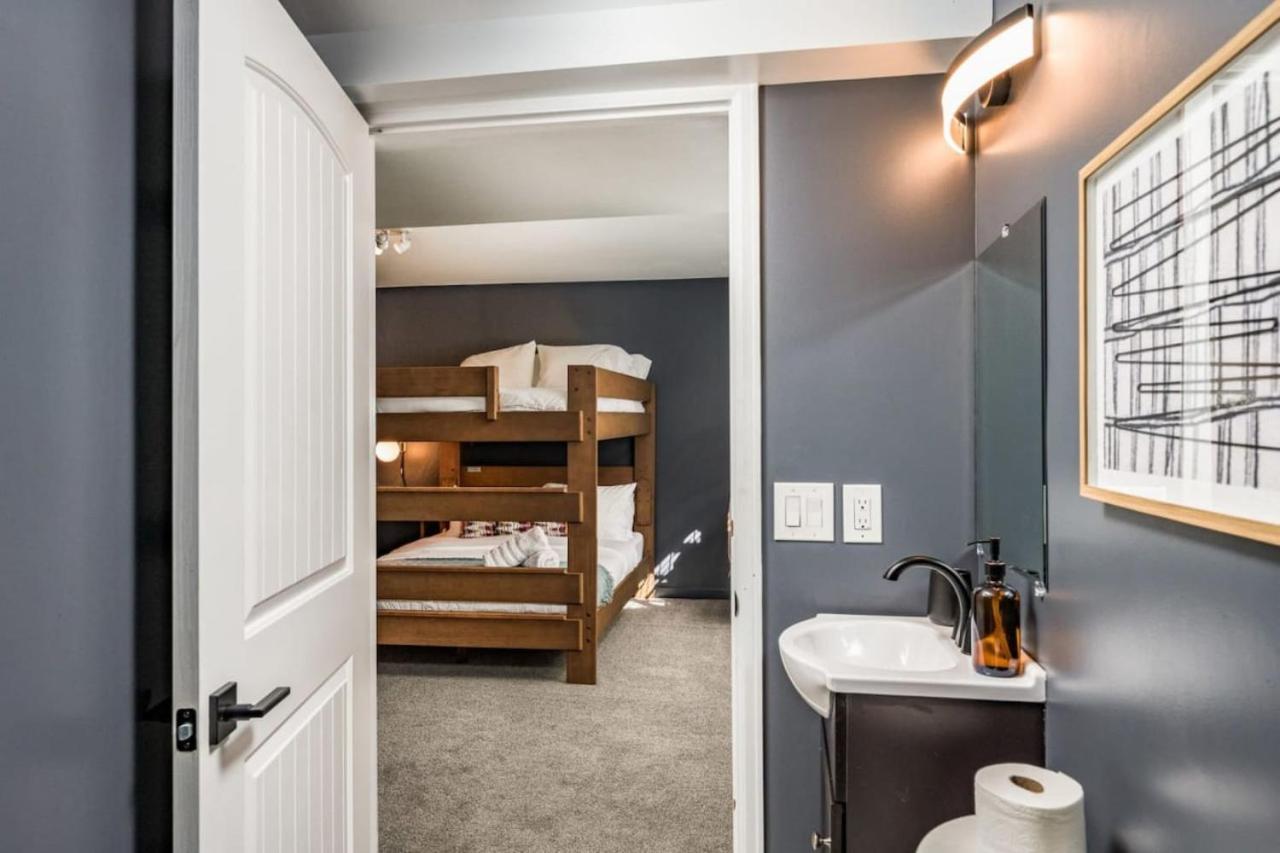 Artist Getaway In Downtown Westminster