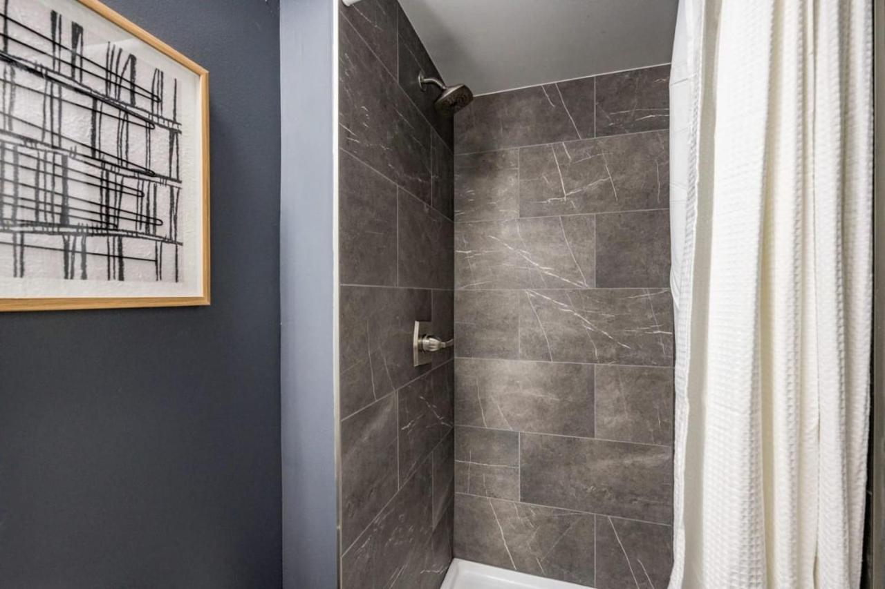 Artist Getaway In Downtown Westminster