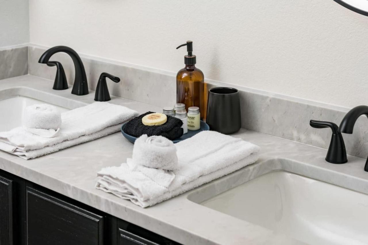 Artist Getaway In Downtown Westminster