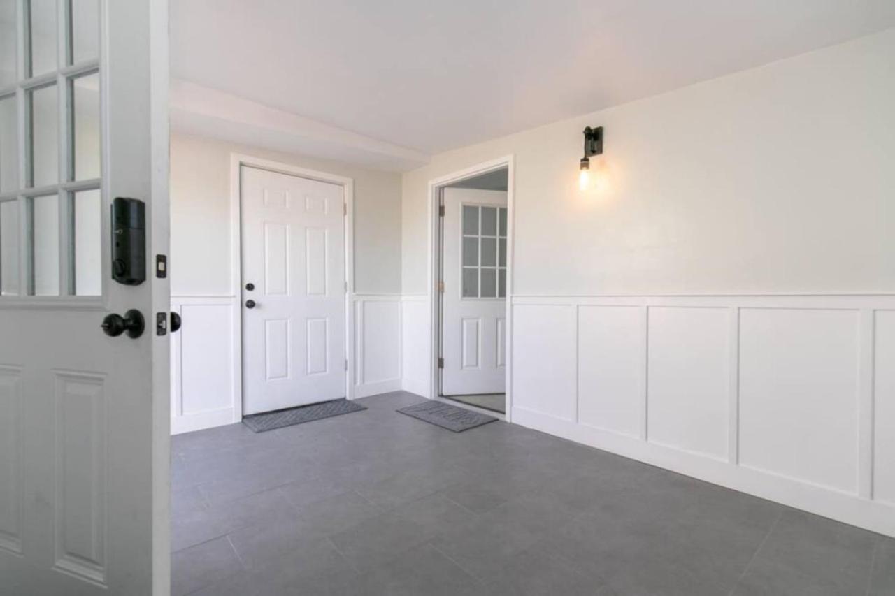 Cozy With 2 Bath 10 min to Downtown Denver And Fast Wifi