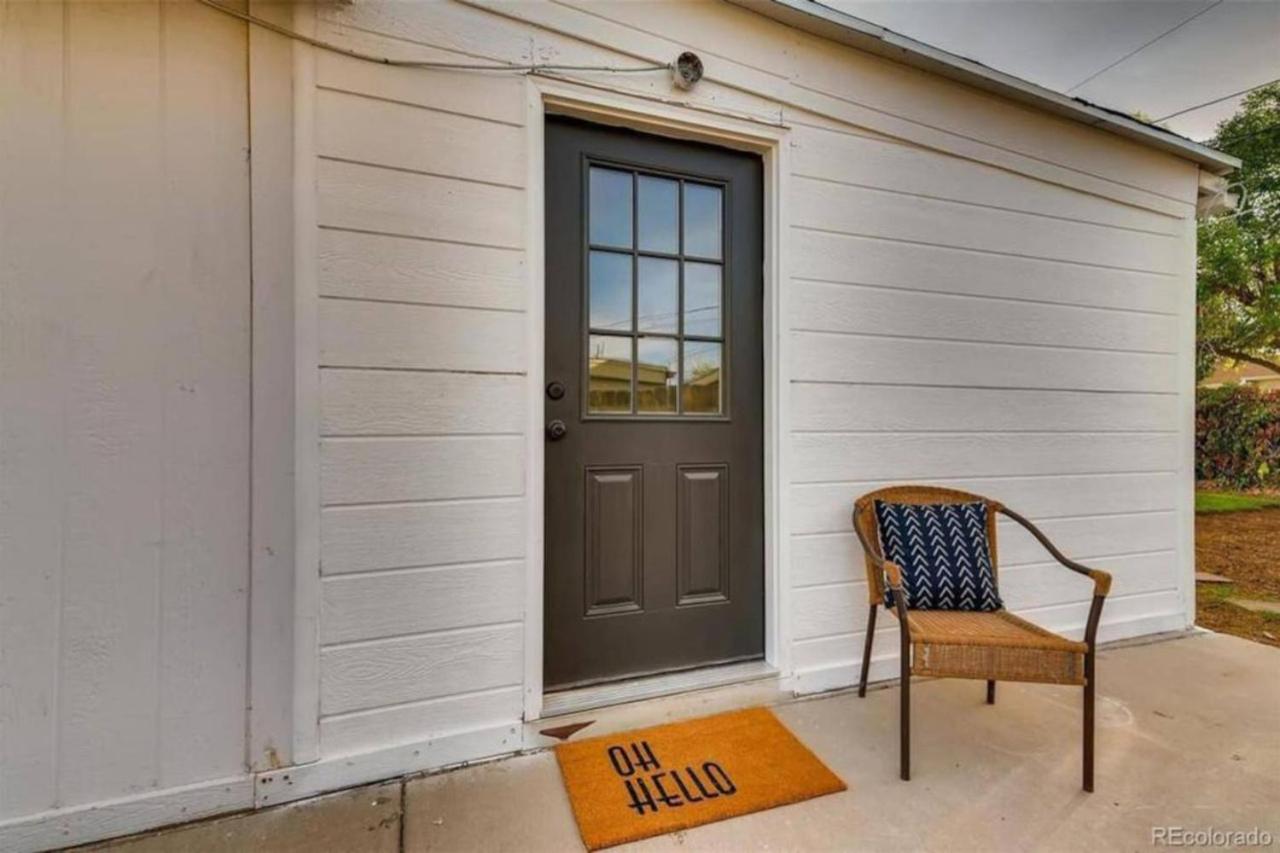 Cozy With 2 Bath 10 min to Downtown Denver And Fast Wifi