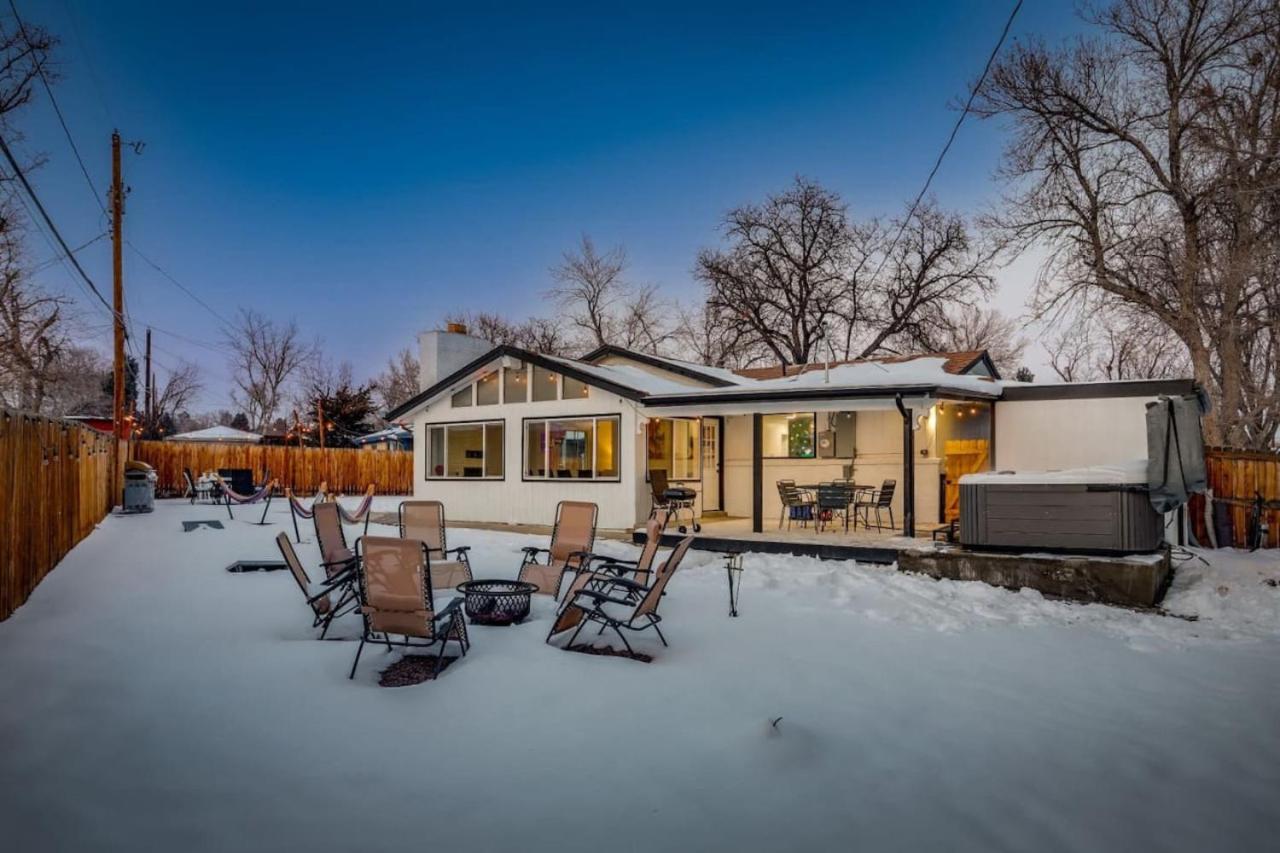 Groovy Getaway With 4 KING Beds And A Hot Tub