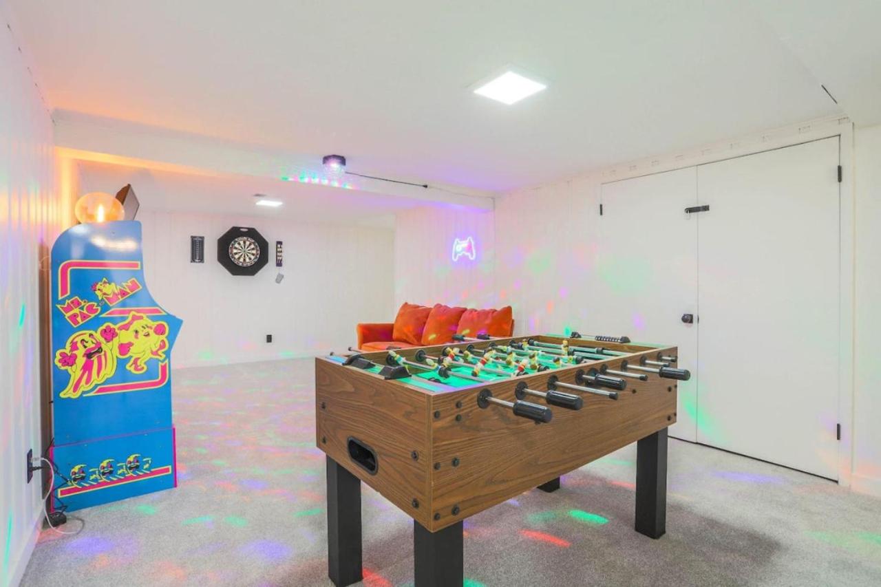Groovy Getaway With 4 KING Beds And A Hot Tub