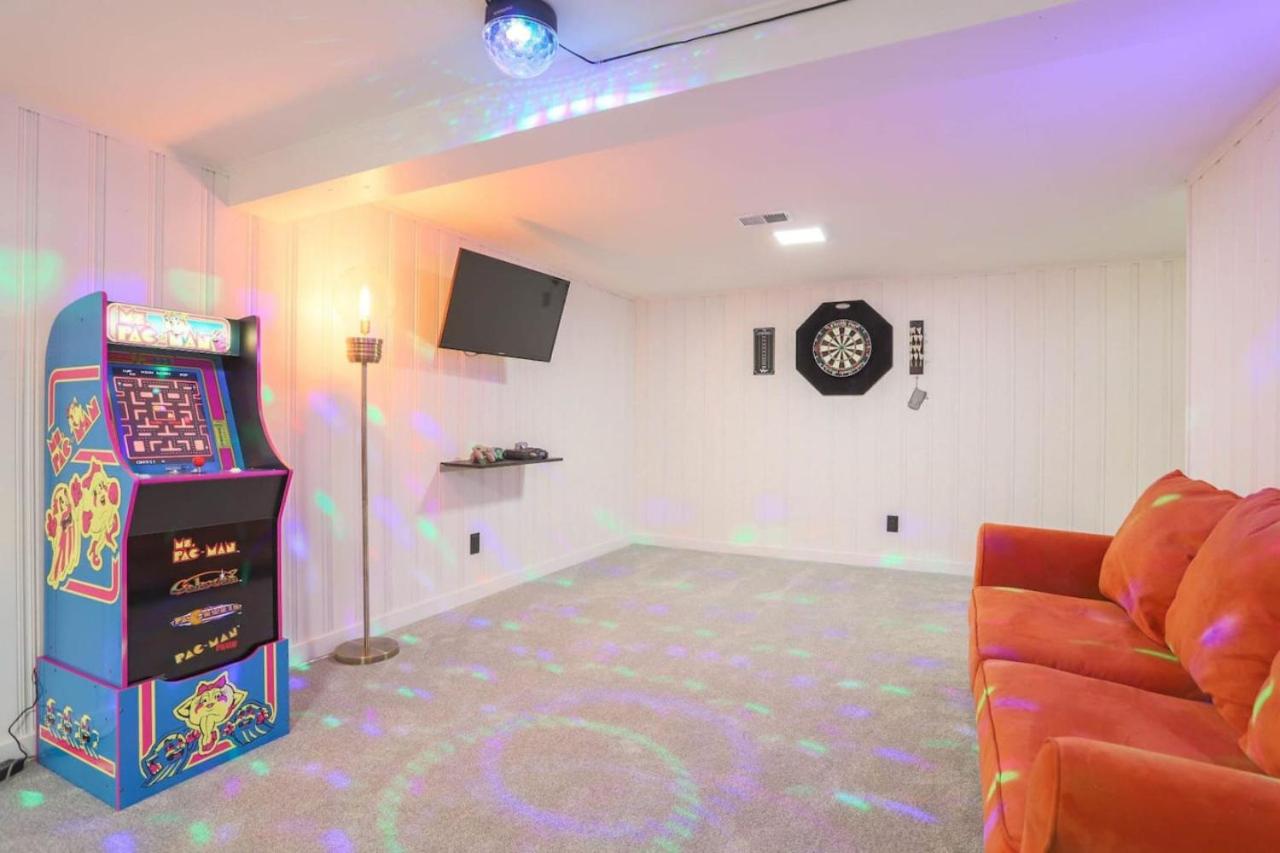 Groovy Getaway With 4 KING Beds And A Hot Tub