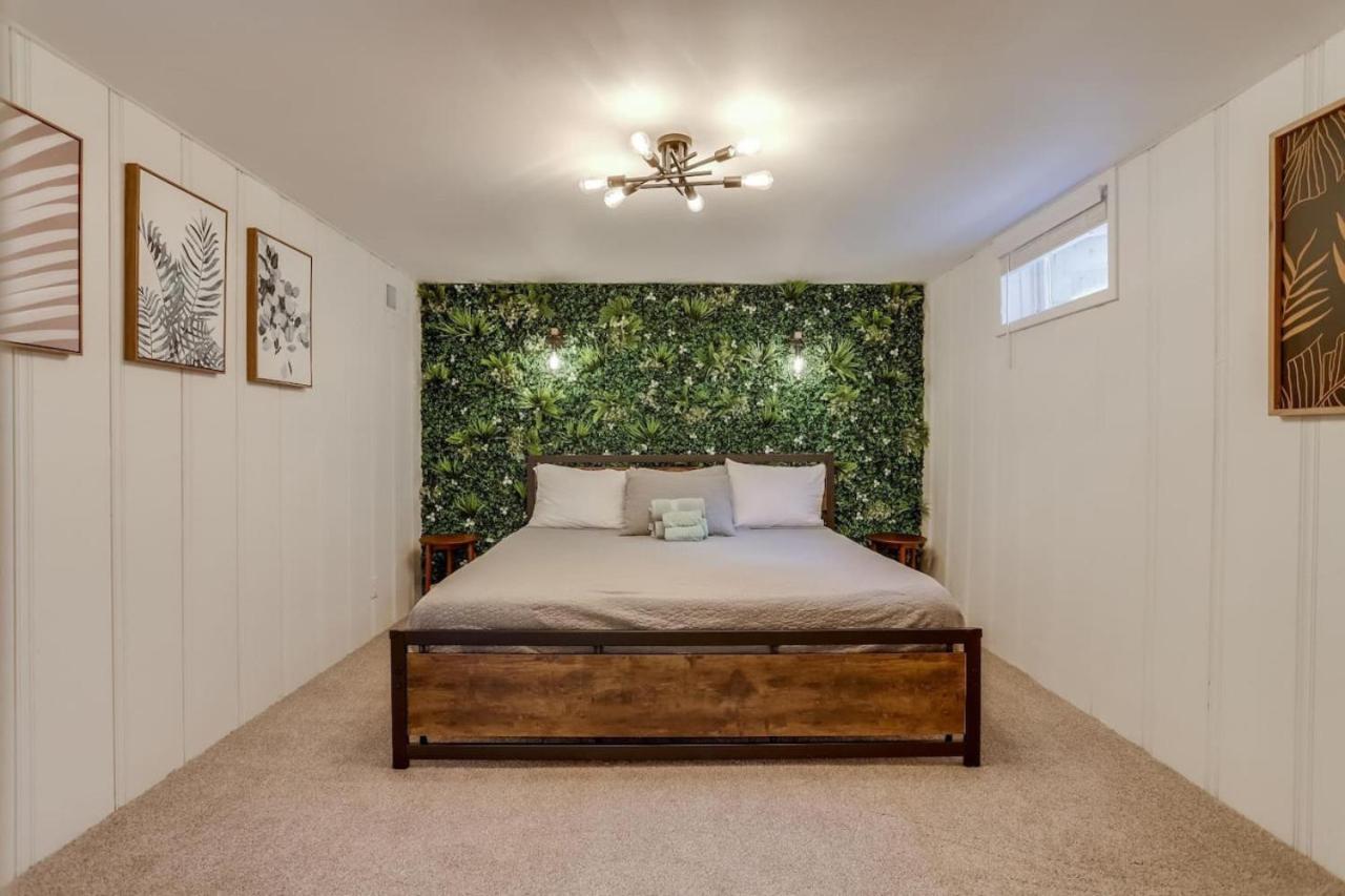 The Colorado Jungle With A Game Room And A Hot Tub