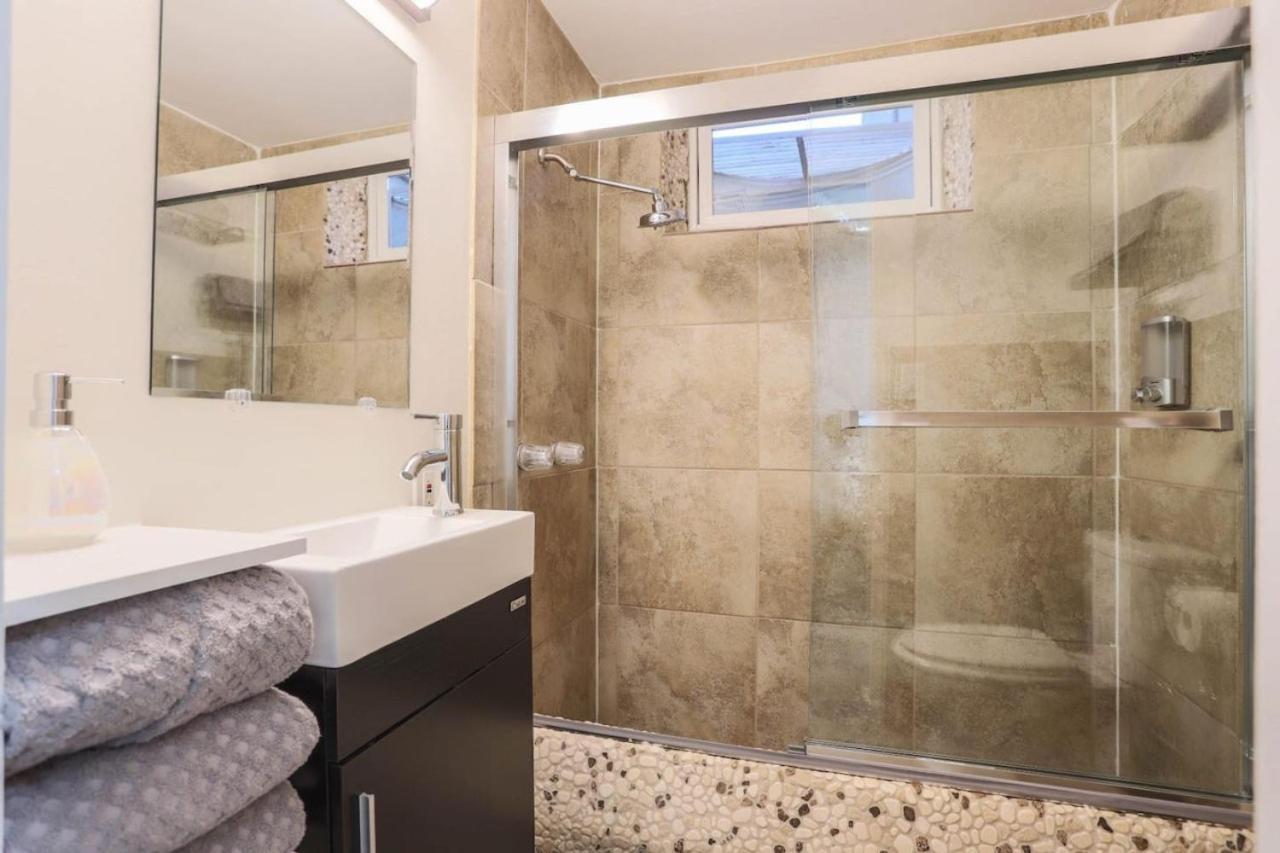 Groovy Getaway With 4 KING Beds And A Hot Tub