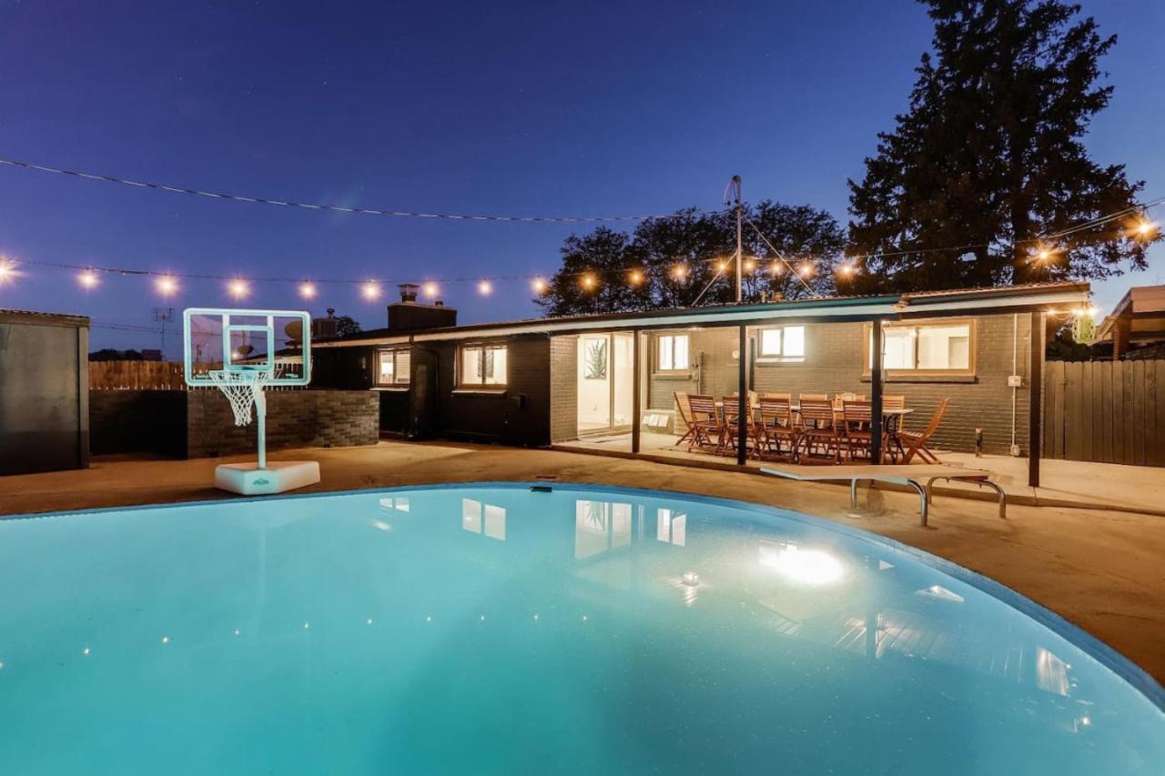 The Colorado Jungle With A Game Room And A Hot Tub