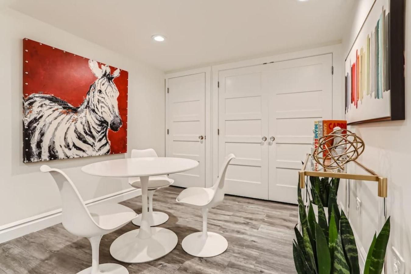 Guest Suite At Hilltop And Cherry Creek Near to Museums