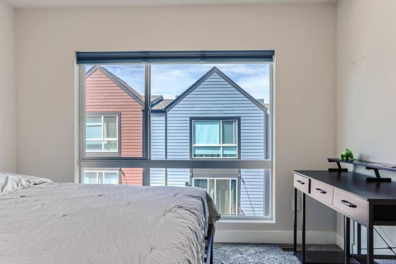3 Bedrooms 2 Bath Townhome In West Denver Near to Red Rocks And Foothills