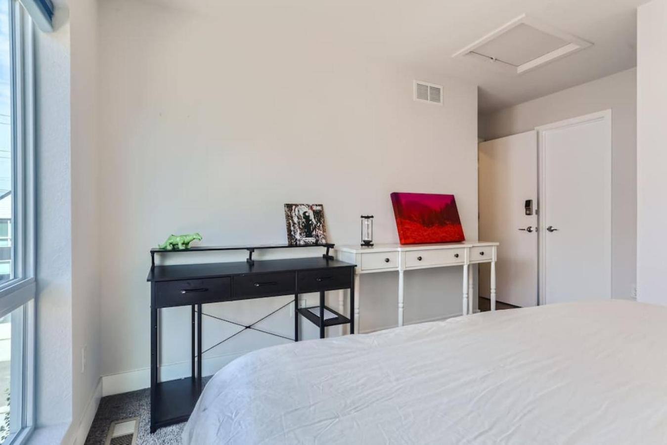 3 Bedrooms 2 Bath Townhome In West Denver Near to Red Rocks And Foothills
