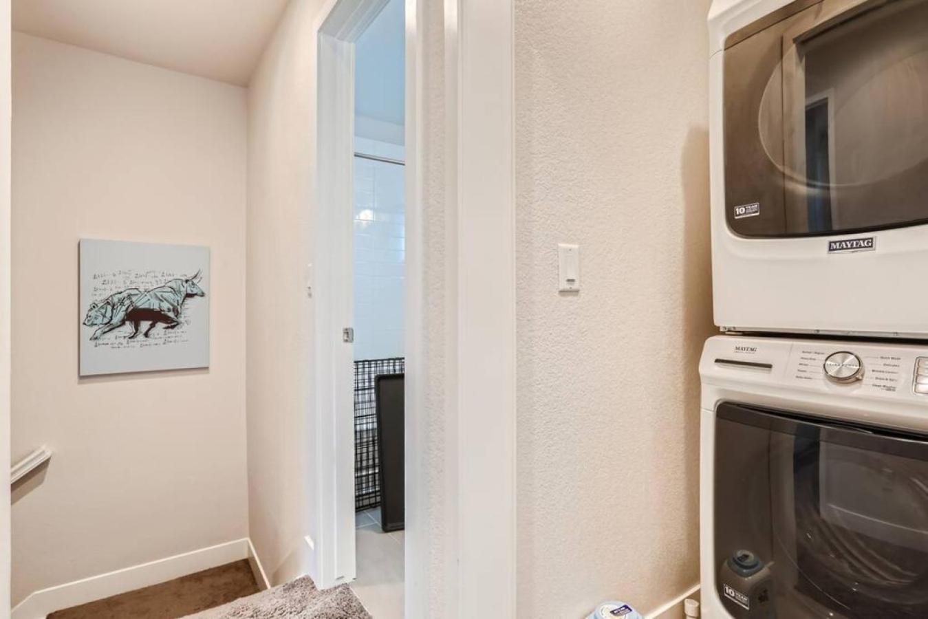 3 Bedrooms 2 Bath Townhome In West Denver Near to Red Rocks And Foothills