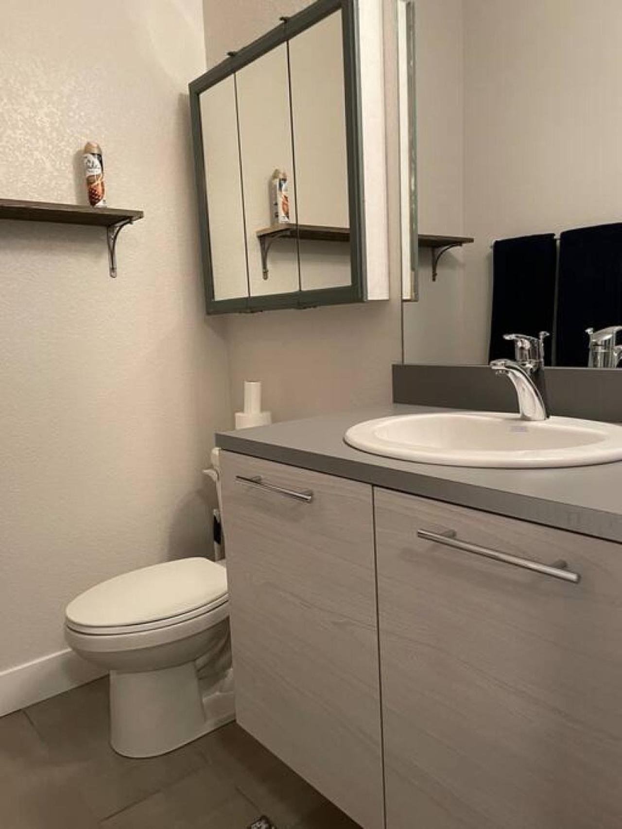 3 Bedrooms 2 Bath Townhome In West Denver Near to Red Rocks And Foothills