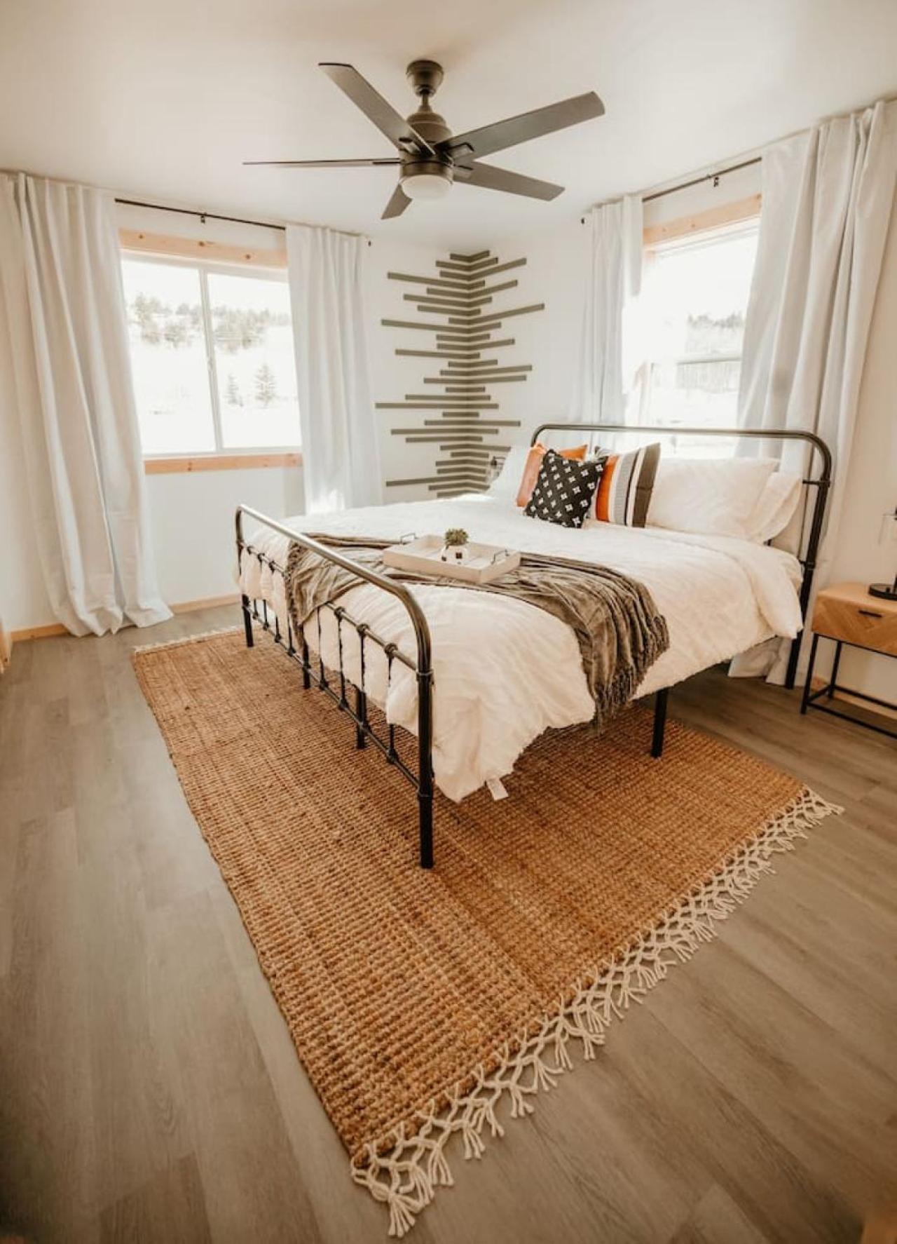 New Cabin Pet Friendly With A Game Room And King Beds