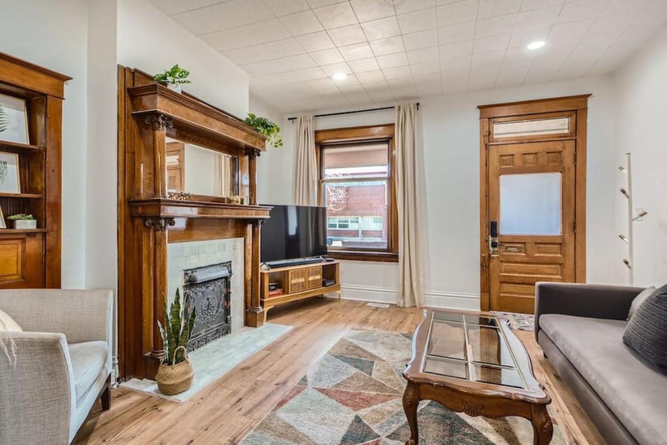 Remodeled 3 Bedroom Close to St Broadway And Sante Fe And CBD