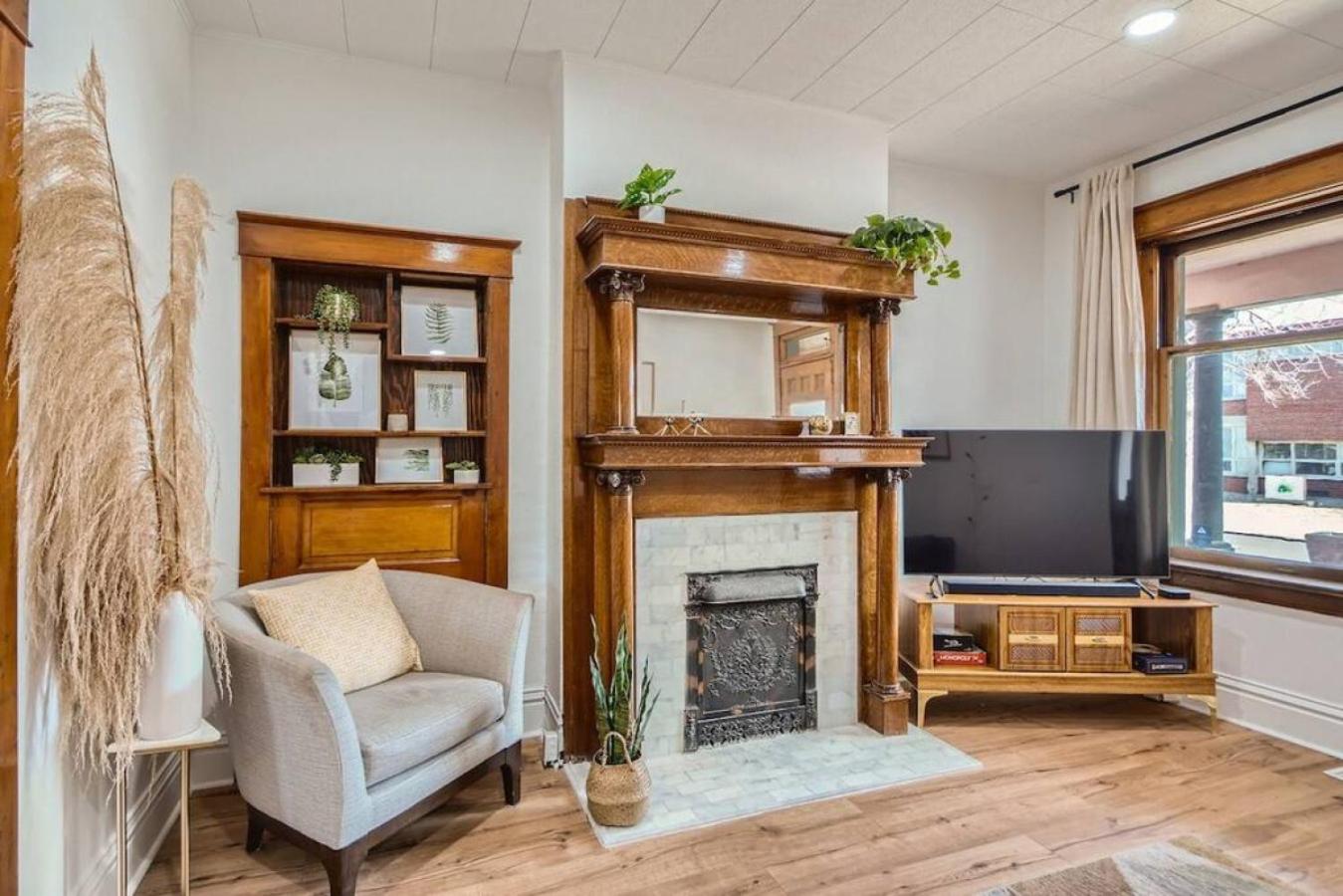 Remodeled 3 Bedroom Close to St Broadway And Sante Fe And CBD