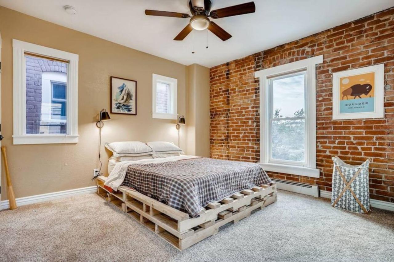 Central Denver Townhome Close To Historic Neighborhood