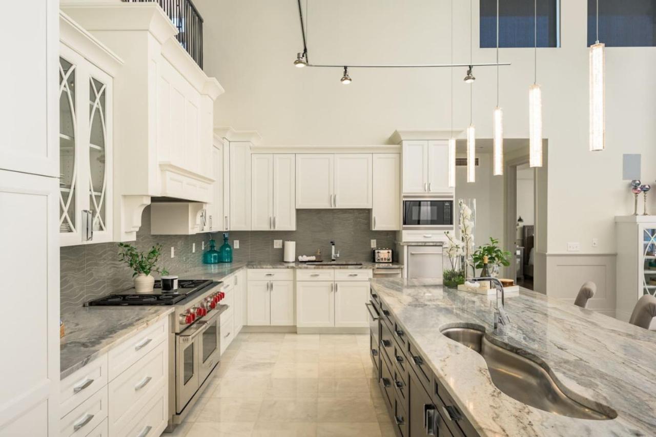 Ultra Luxury Loft With A Fireplace In The Rooftop In RiNo