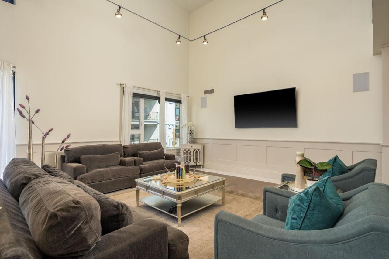 Ultra Luxury Loft With A Fireplace In The Rooftop In RiNo
