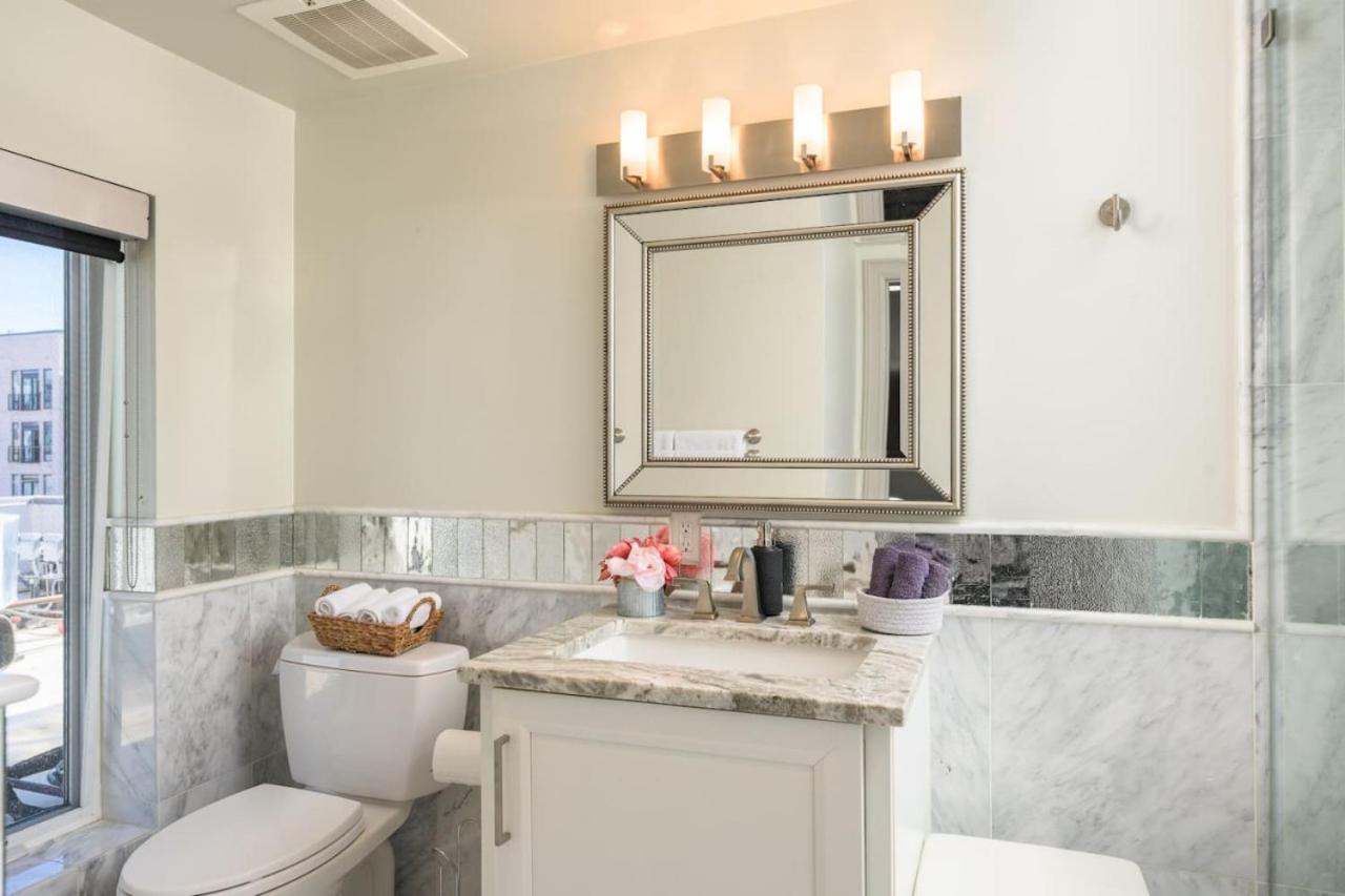 Ultra Luxury Loft With A Fireplace In The Rooftop In RiNo