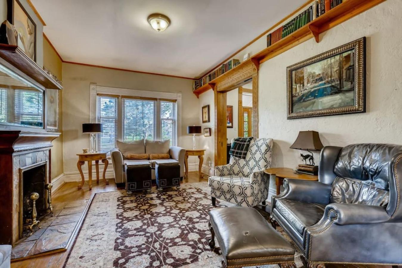 Artsy Victorian Great Location And Amazing Outdoor Space