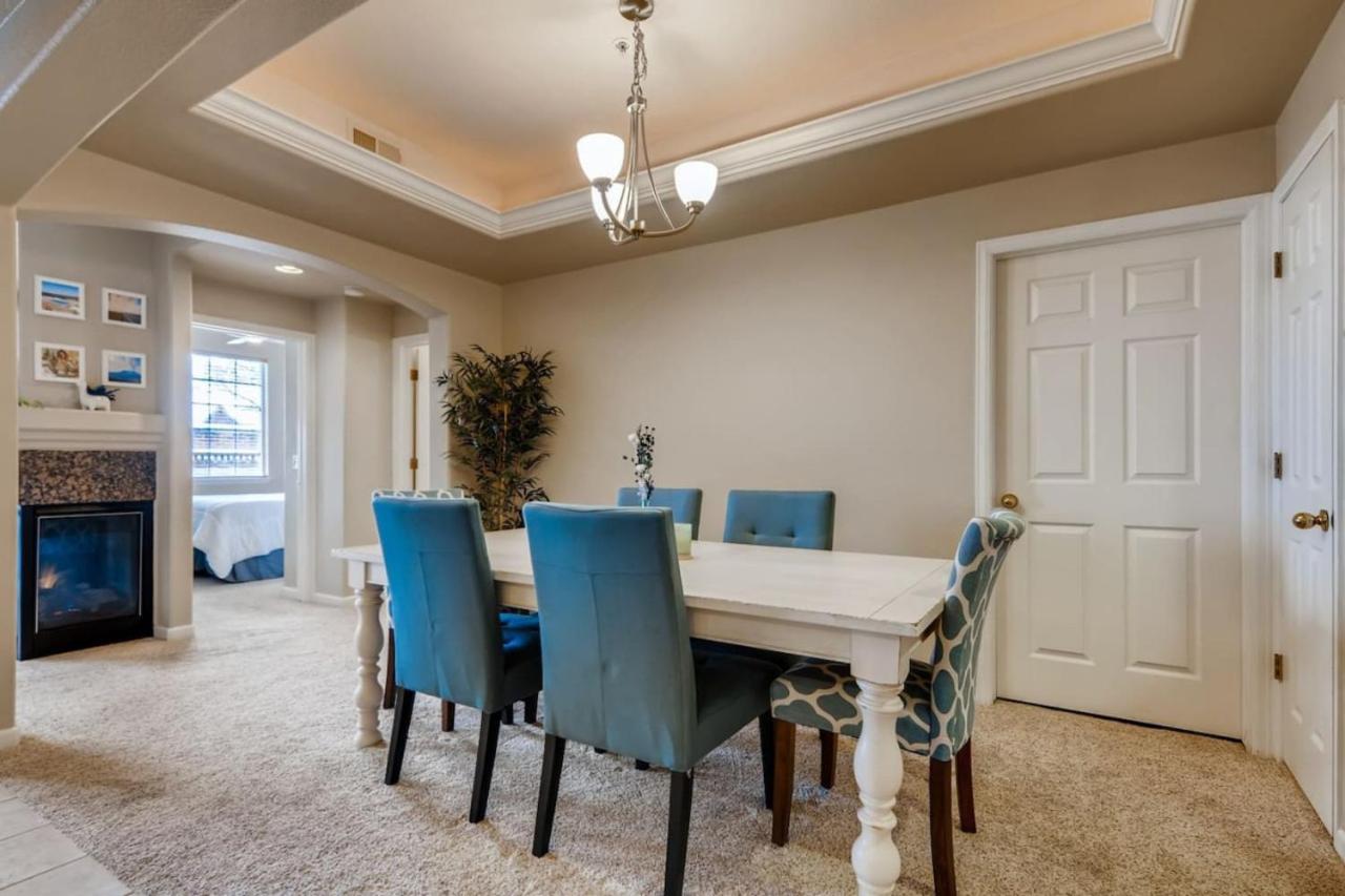 Capital Hill Condo 5 star location With Balcony