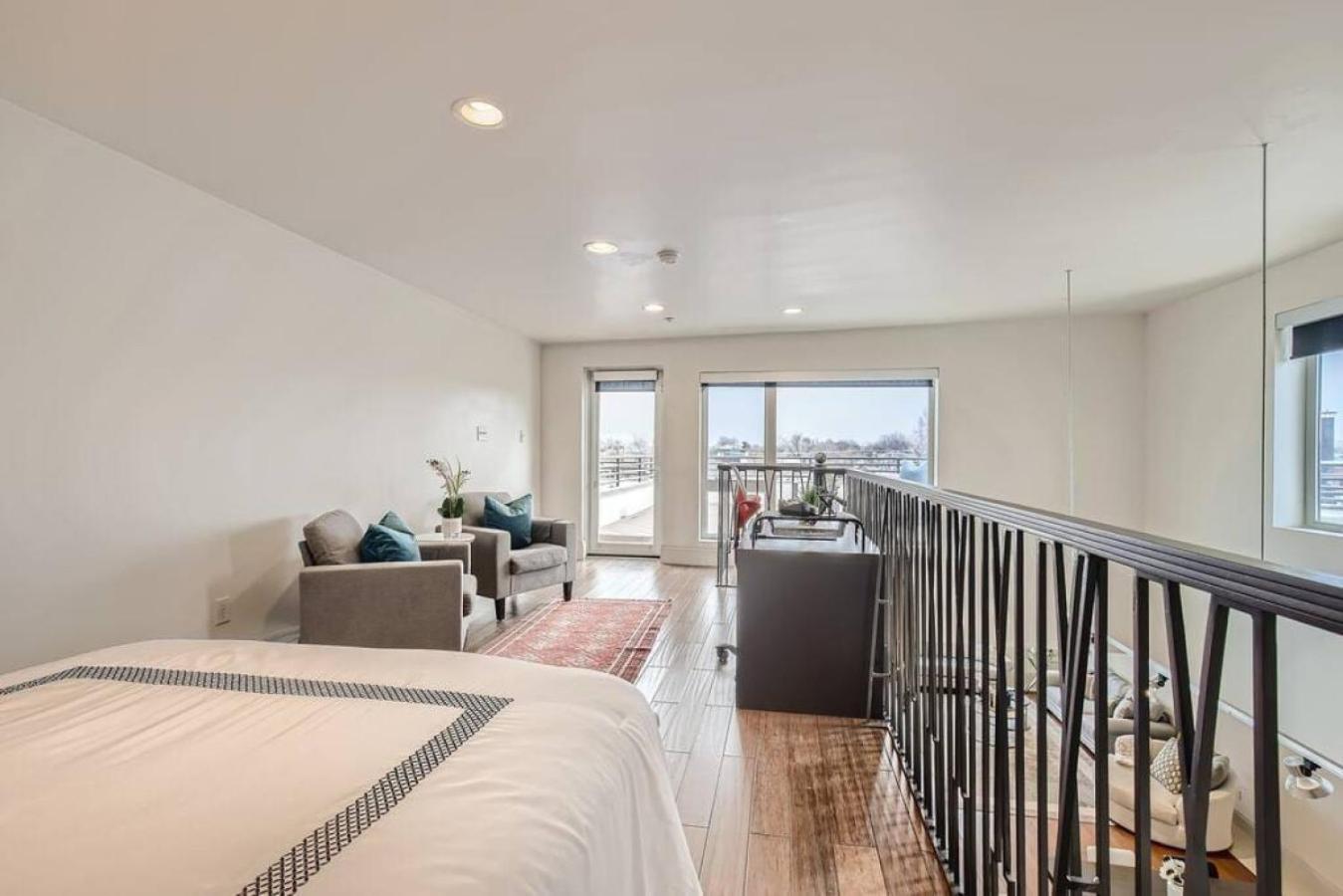 Luxury Loft With Skyline Viwes In RiNo