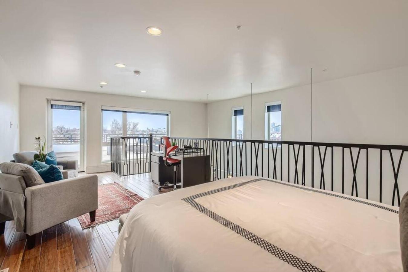 Luxury Loft With Skyline Viwes In RiNo