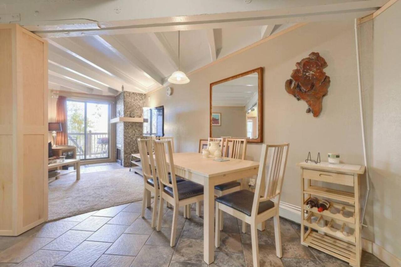 Pet Friendly With A Fireplace A Pool Near Mountain Biking And Skiing