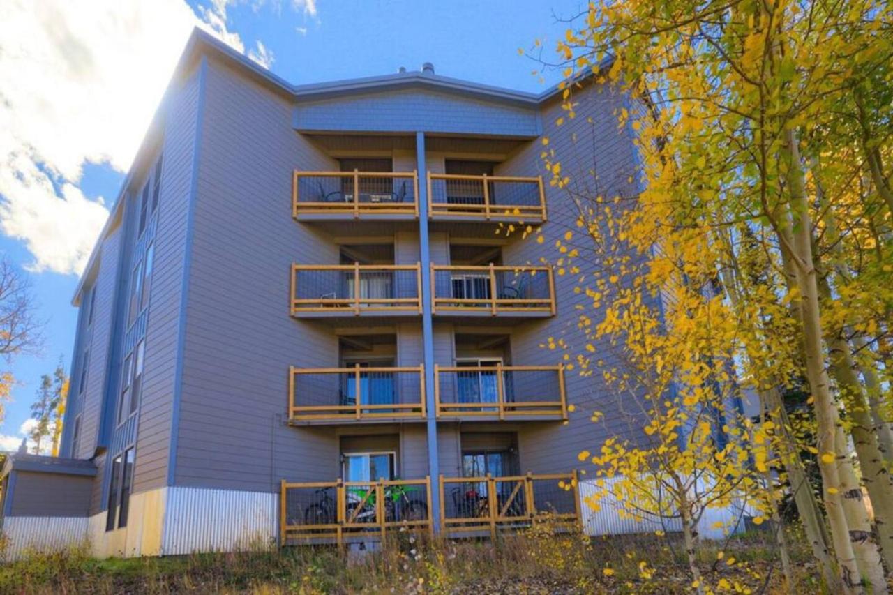 Pet Friendly With A Fireplace A Pool Near Mountain Biking And Skiing