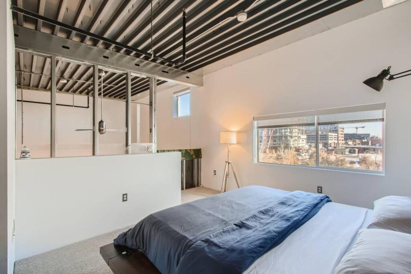 New Hip Loft Near RiNo Taxi District With A Pool