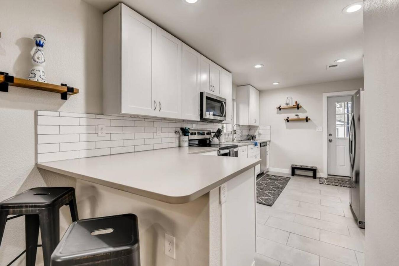 Pet Friendly In West Denver Bungalow Near Meow Wolf