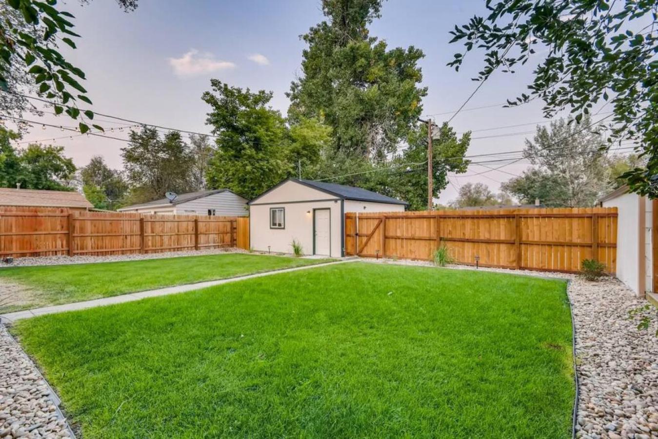 Pet Friendly In West Denver Bungalow Near Meow Wolf