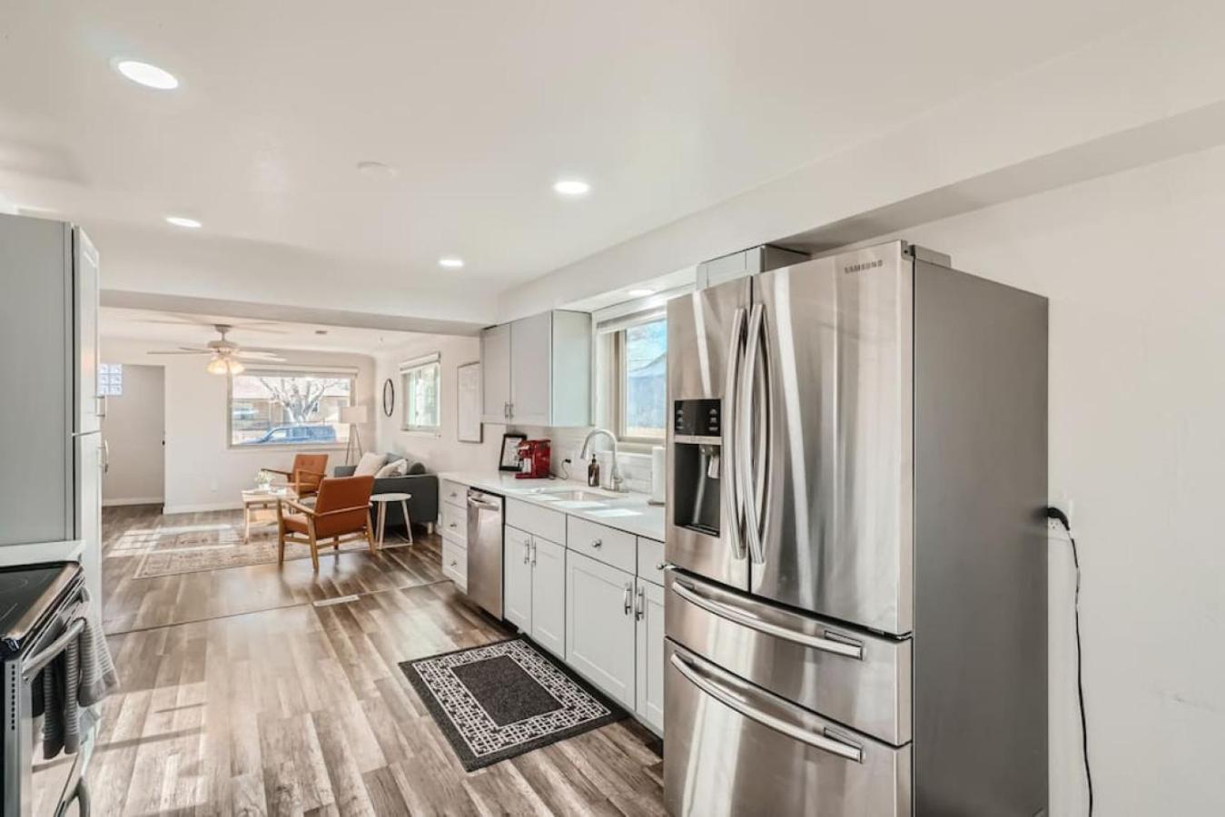 Sleeps 10 And Pet Friendly Home In Denver Near Red Rocks