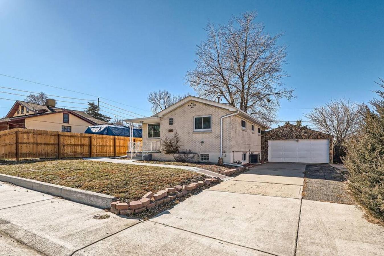 Pet Friendly Carriage House Near Red Rocks And Regis