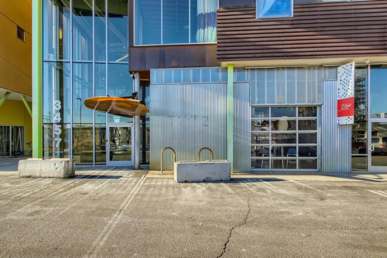 New Hip Loft Near RiNo Taxi District With A Pool
