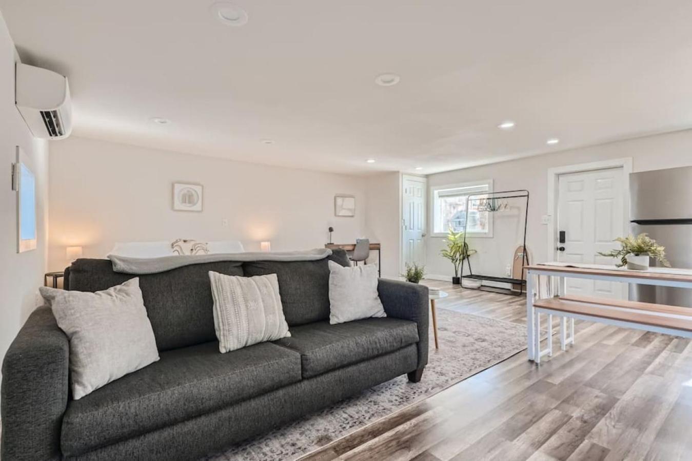 Sleeps 10 And Pet Friendly Home In Denver Near Red Rocks