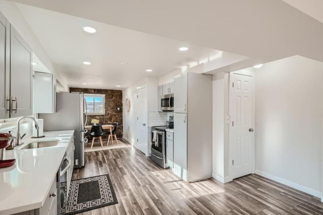 4 Bedroom Bungalow Pet Friendly Near Regis And Red Rocks And Tennyson