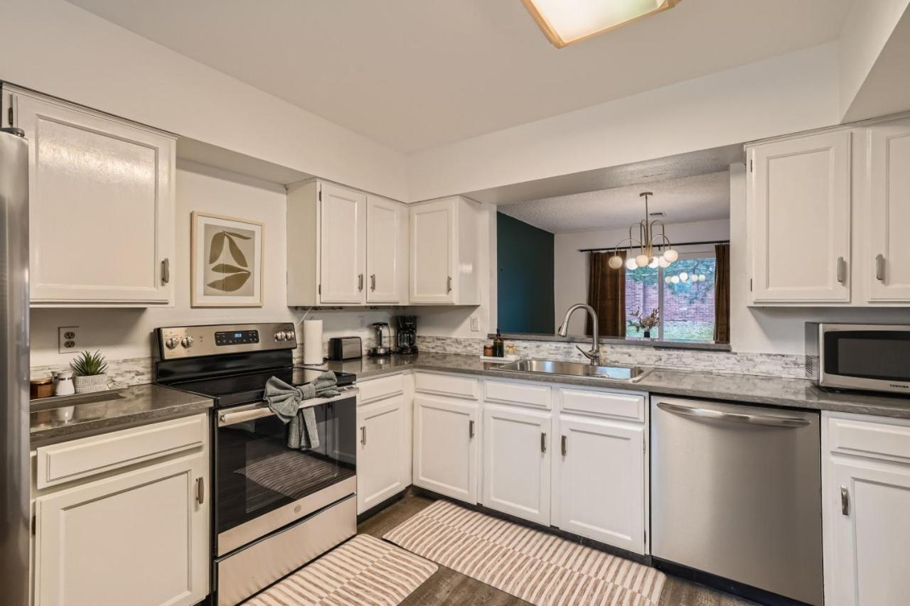 Modern Home In West Denver 15 Min Close To Downtown
