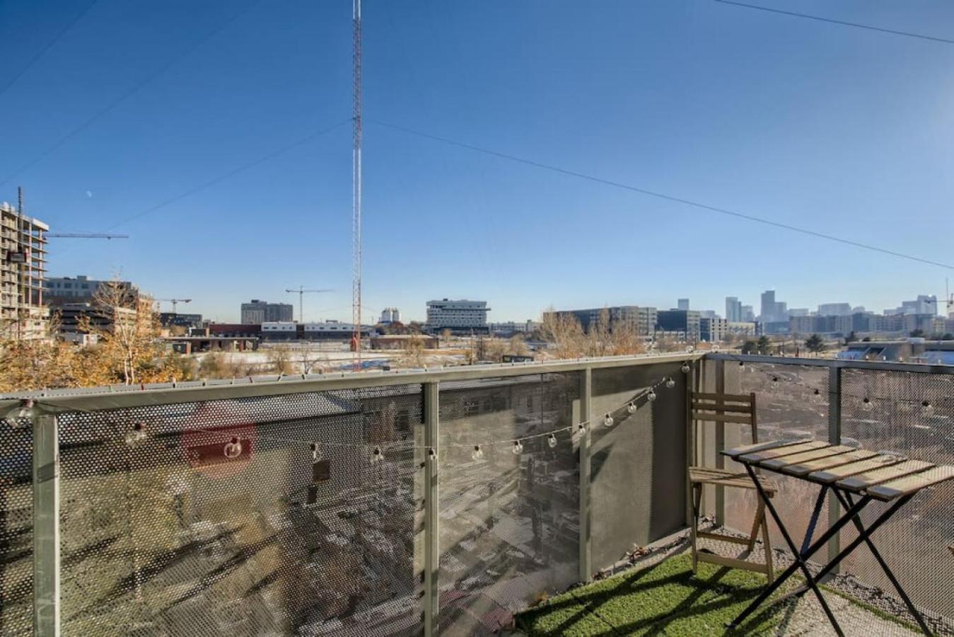 New Hip Loft Near RiNo Taxi District With A Pool