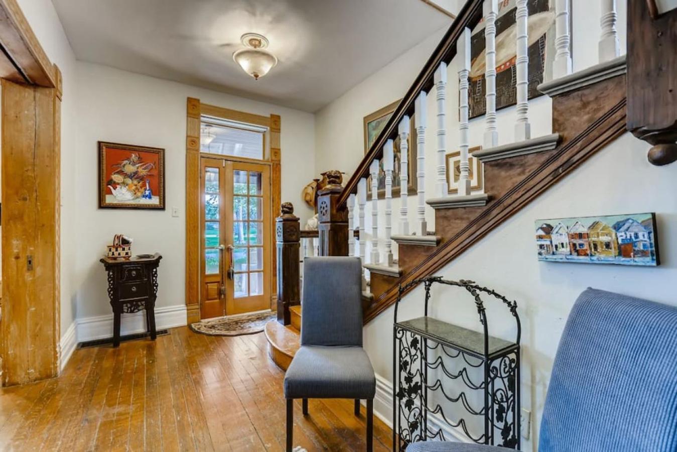 Artsy Victorian Great Location And Amazing Outdoor Space