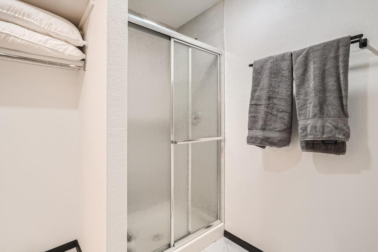 Modern Home In West Denver 15 Min Close To Downtown