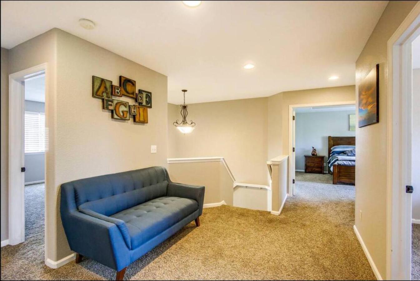 Near to DIA Airport retreat And 20 Min To Downtown Denver
