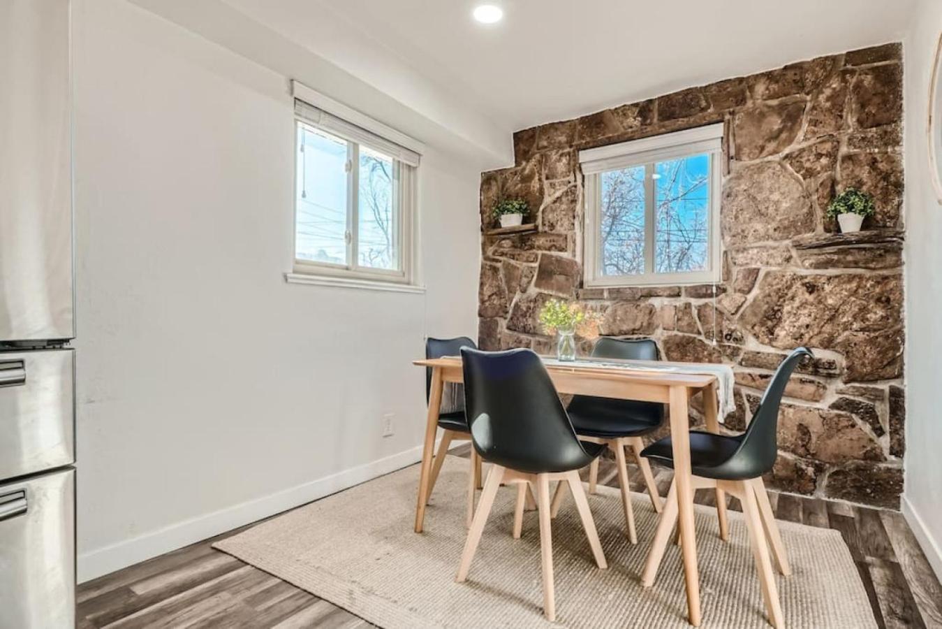 Sleeps 10 And Pet Friendly Home In Denver Near Red Rocks