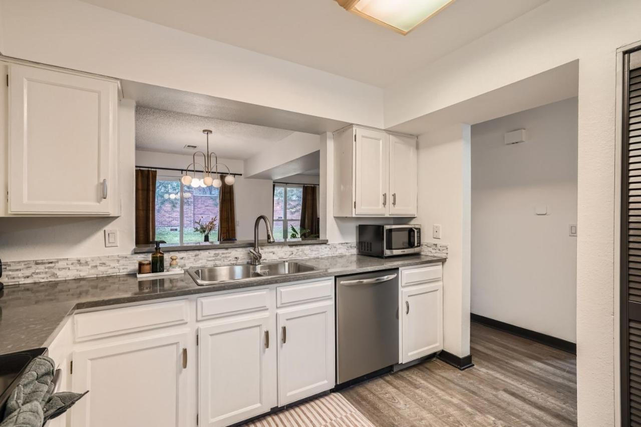 Modern Home In West Denver 15 Min Close To Downtown
