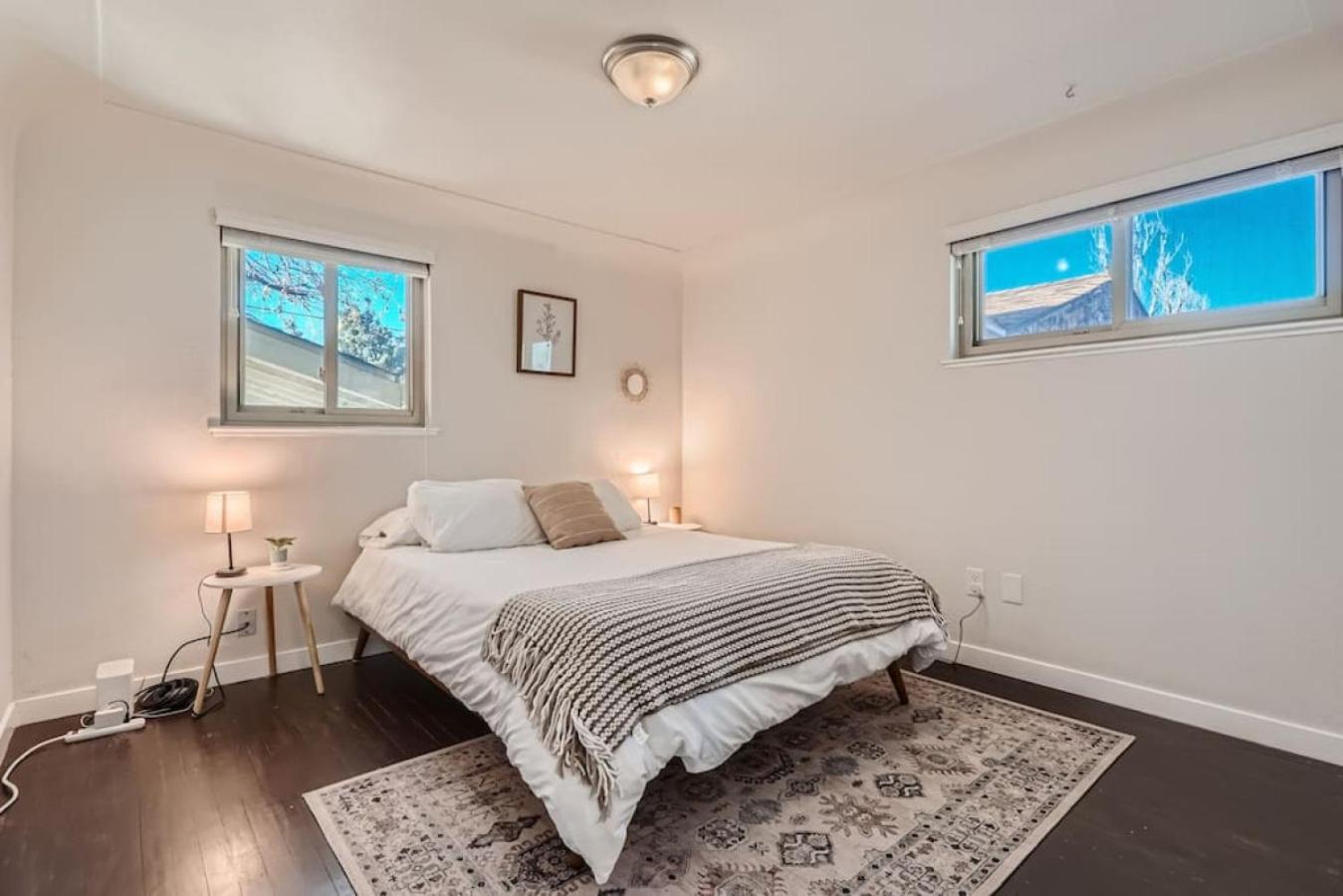 4 Bedroom Bungalow Pet Friendly Near Regis And Red Rocks And Tennyson