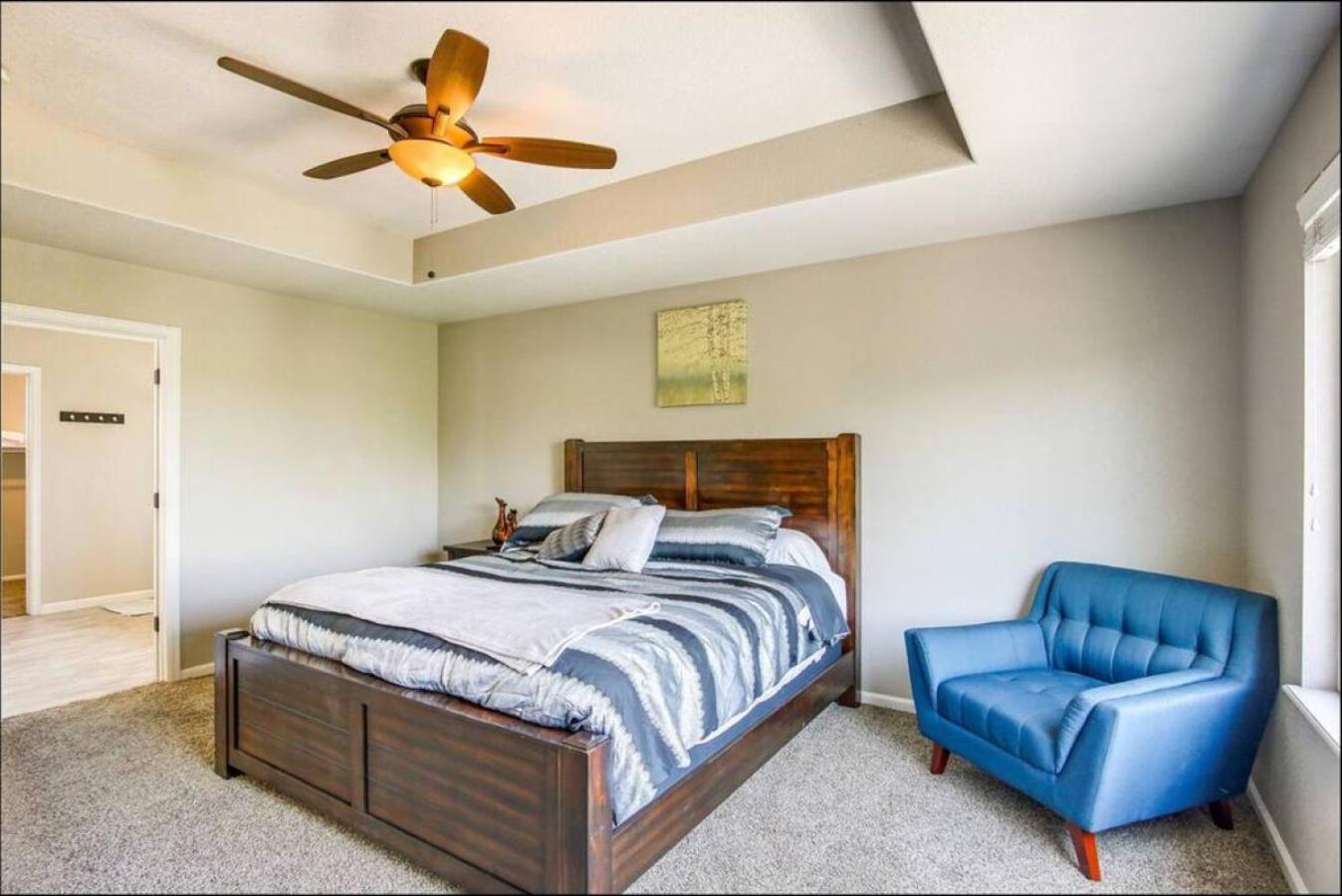 Near to DIA Airport retreat And 20 Min To Downtown Denver