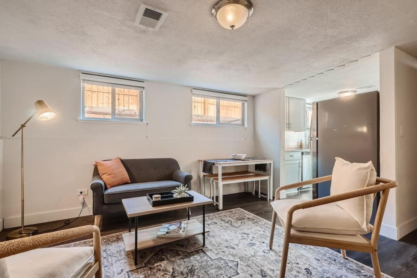 4 Bedroom Bungalow Pet Friendly Near Regis And Red Rocks And Tennyson