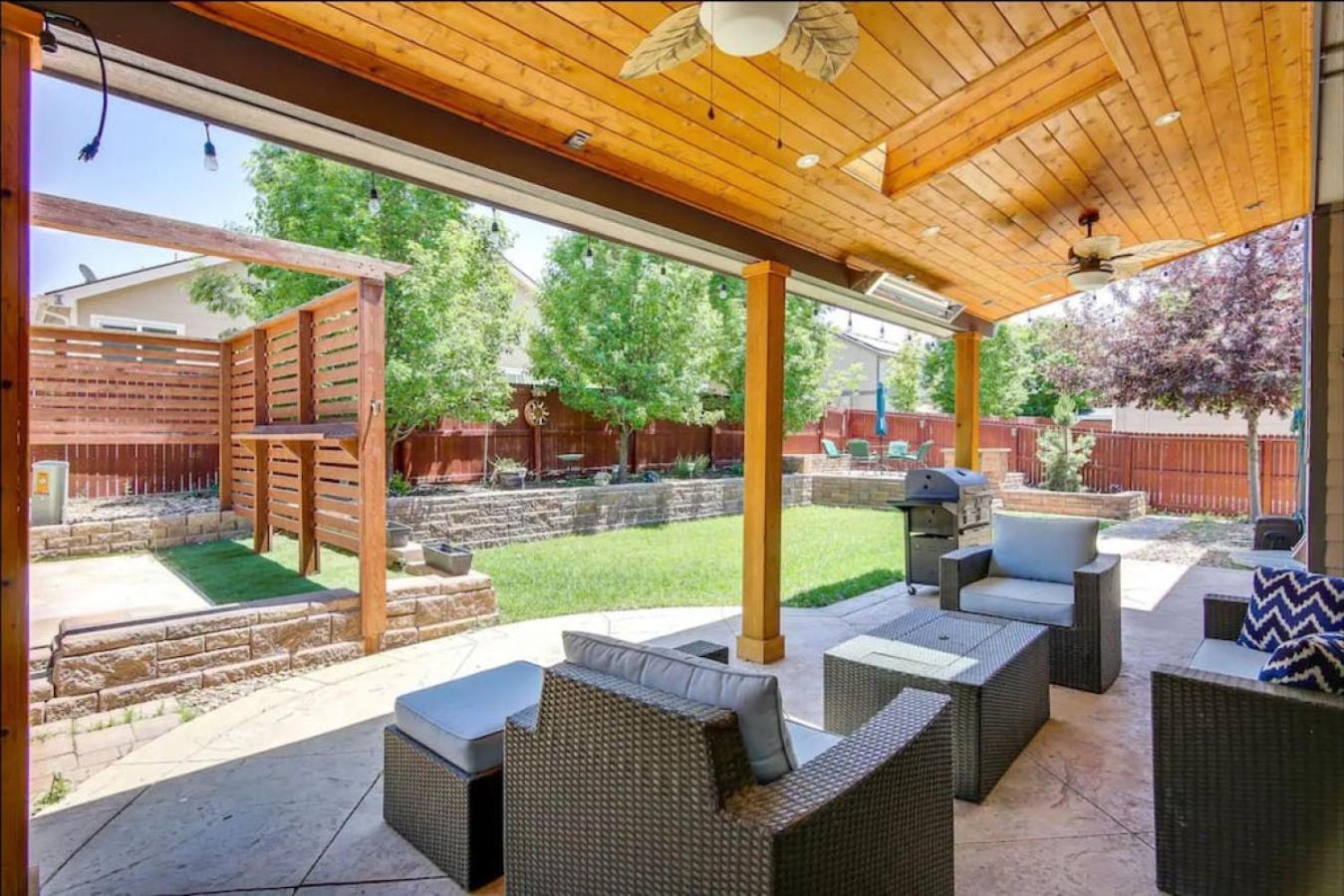 Near to DIA Airport retreat And 20 Min To Downtown Denver