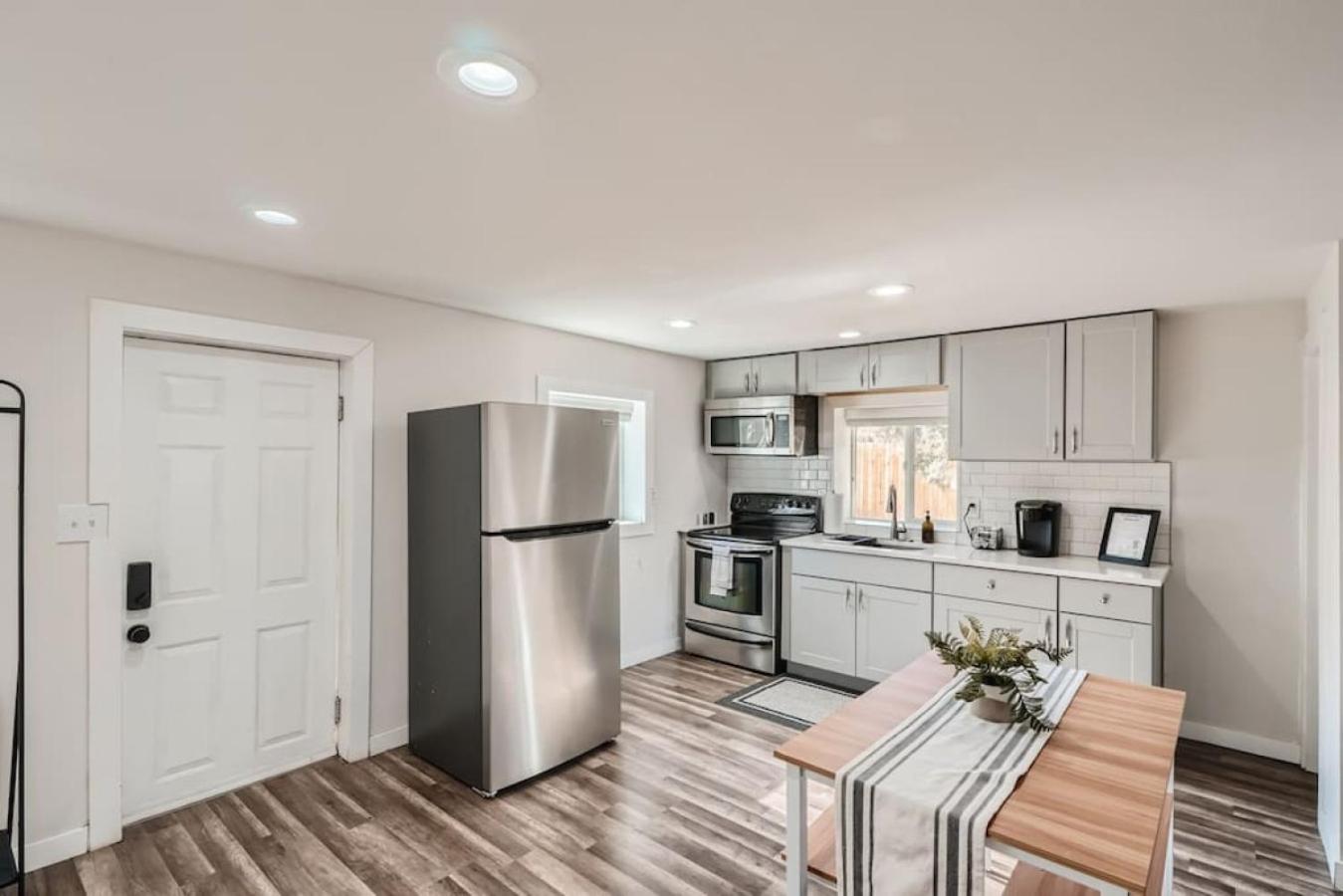 Sleeps 10 And Pet Friendly Home In Denver Near Red Rocks