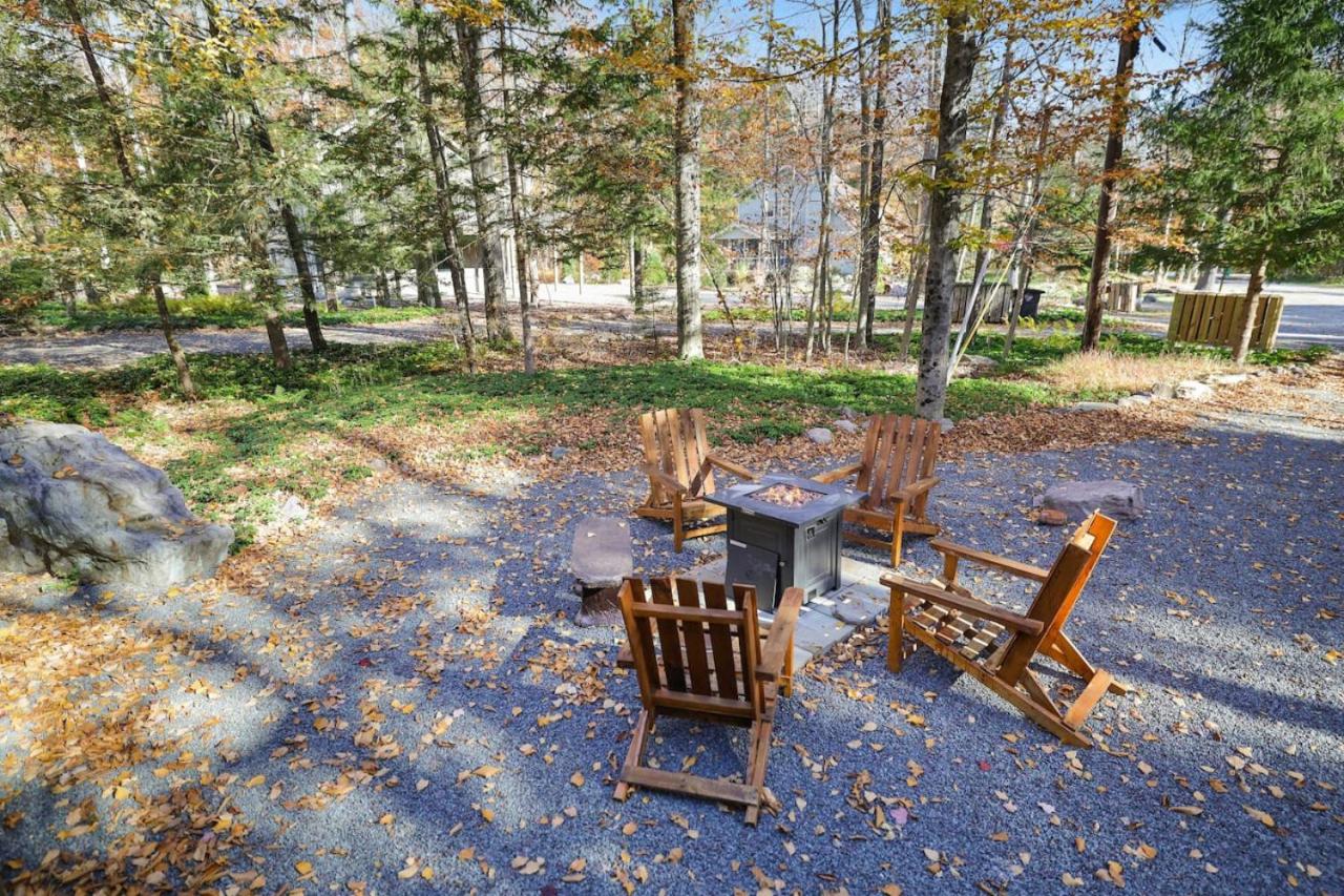 Family Friendly Cabin With A Firepit And A Hot Tub In Heart of Poconos